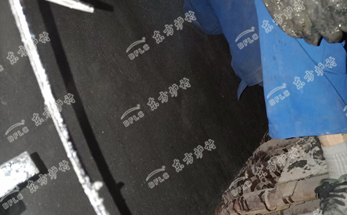 為什么尾部受熱面除灰使得氣溫降低？