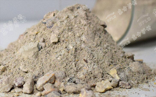 耐火澆注料中的軟質(zhì)黏土和酚醛樹(shù)脂